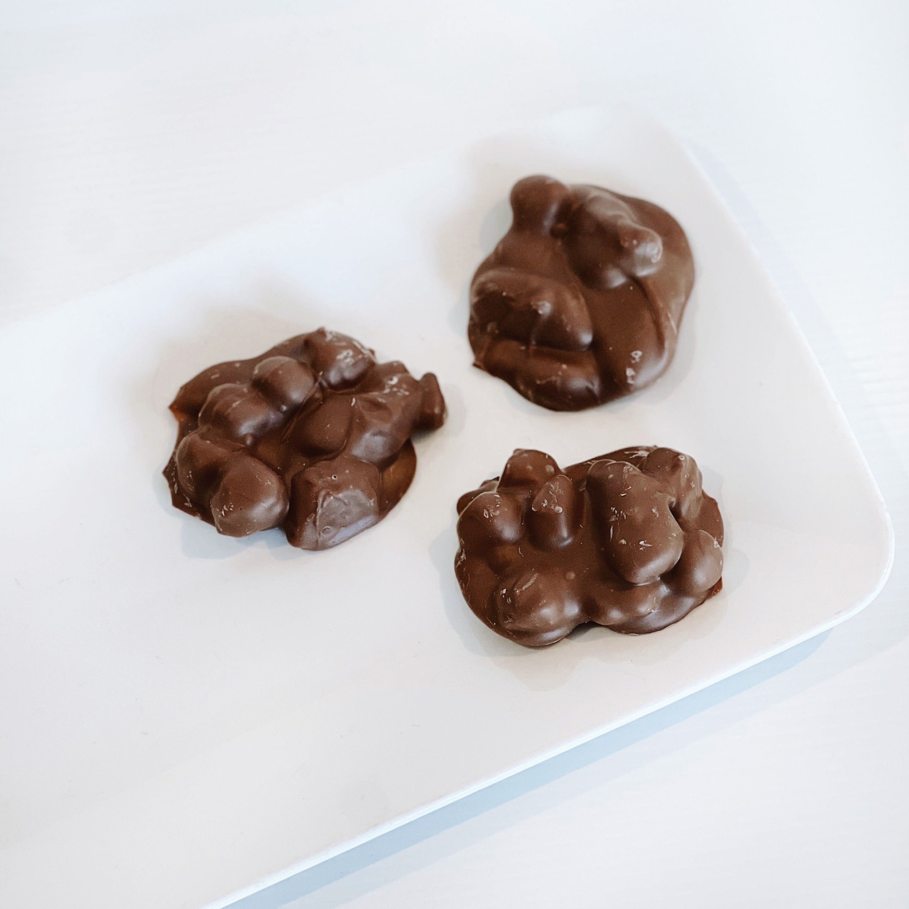 Caramelised Mixed Nut Clusters